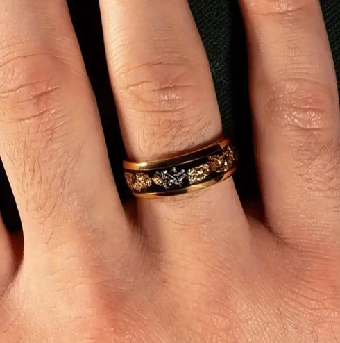 Men's 8mm Tungsten Gold Leaf Flakes & Crushed Meteorite Comfort-Fit Wedding Band